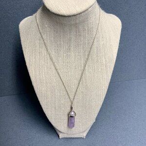 Crystal Obelisk Pendant Necklace 18 In Purple Veining Silver Chain Boho Vintage